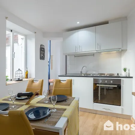 Apartament Host Wise - Colorful Fresh Flats - Batalha Porto