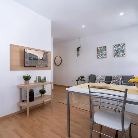 Host Wise - Colorful Fresh Flats - Batalha Apartament Porto