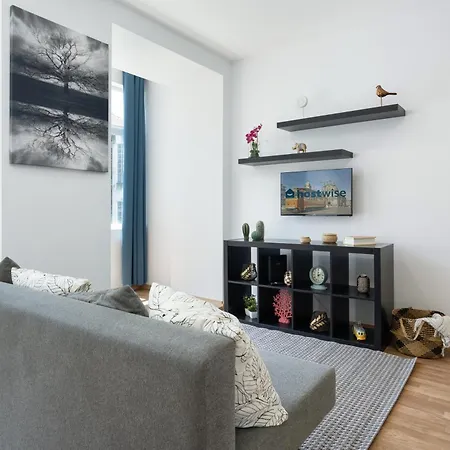 Host Wise - Colorful Fresh Flats - Batalha Apartament Porto