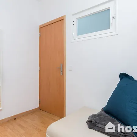 Host Wise - Colorful Fresh Flats - Batalha Порту