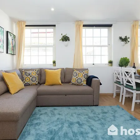 Host Wise - Colorful Fresh Flats - Batalha