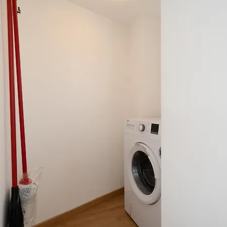 Apartment Host Wise - Colorful Fresh Flats - Batalha Porto