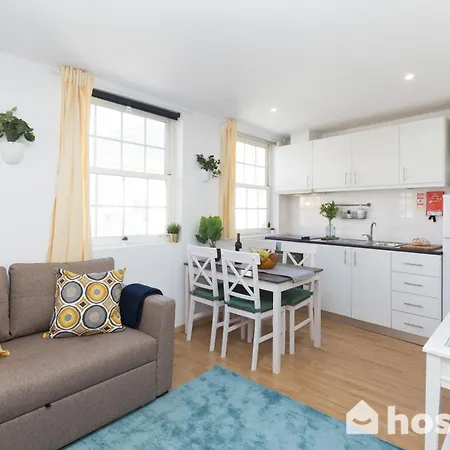 Apartment Host Wise - Colorful Fresh Flats - Batalha