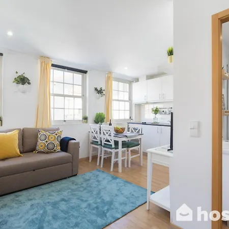 Host Wise - Colorful Fresh Flats - Batalha *