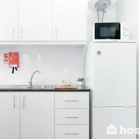 Appartement Host Wise - Colorful Fresh Flats - Batalha